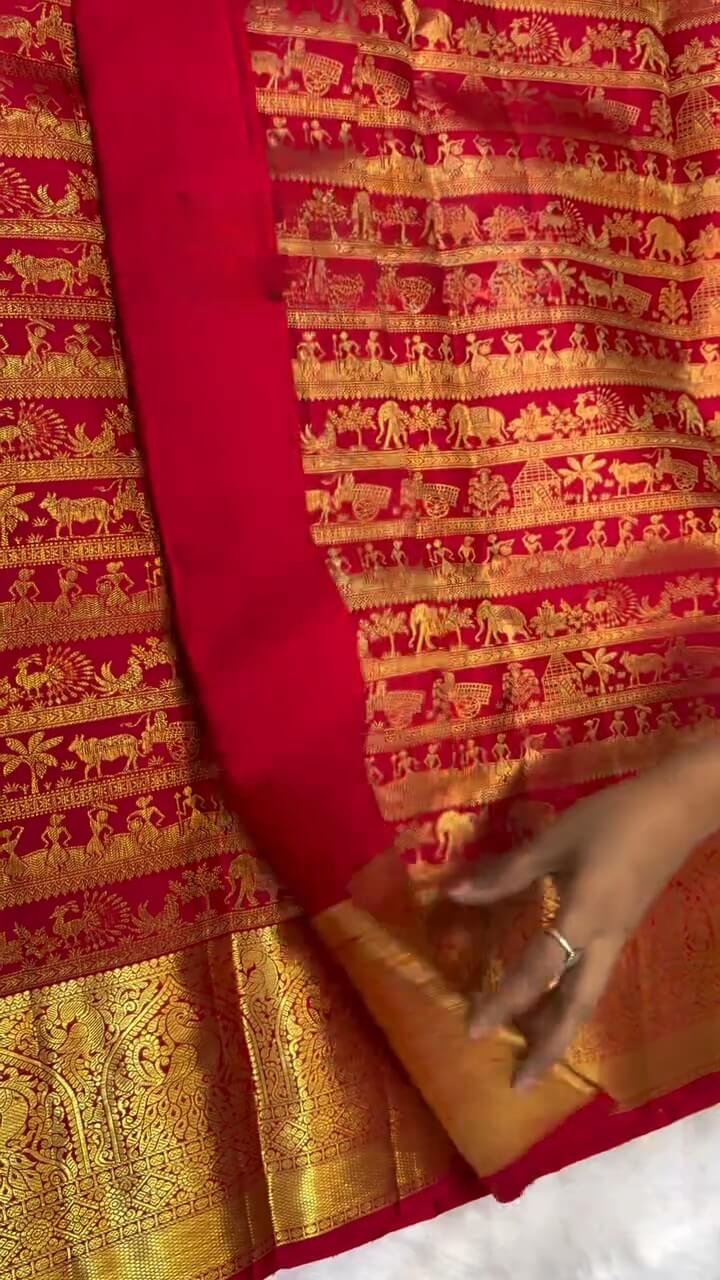 Entrancing Red Soft Banarasi Silk Saree With Divine Blouse Piece