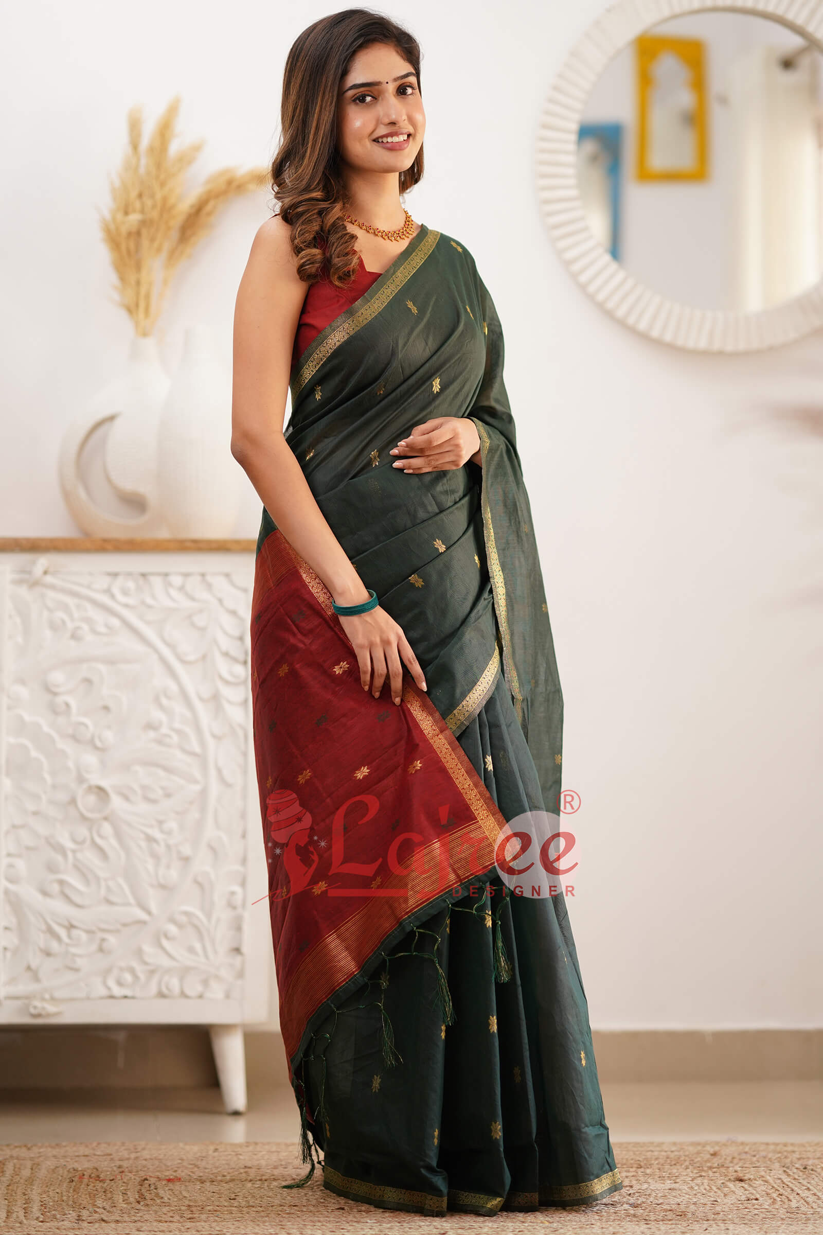 Sophisticated Green Cotton Silk Saree With Prodigal Blouse Piece